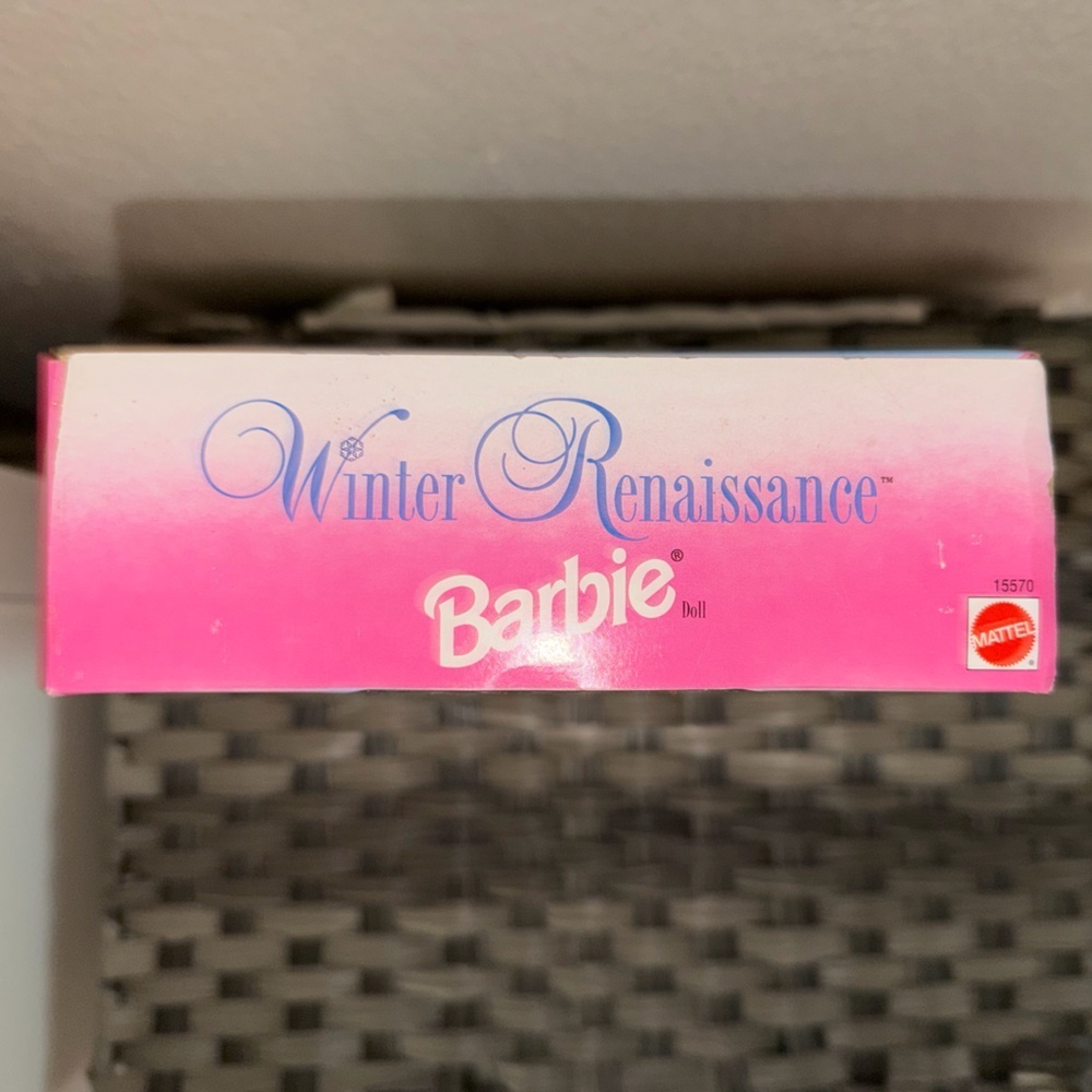 1996 Winter Renaissance Barbie #15570 – Special Edition NRFB Vintage - Picture 4 of 6